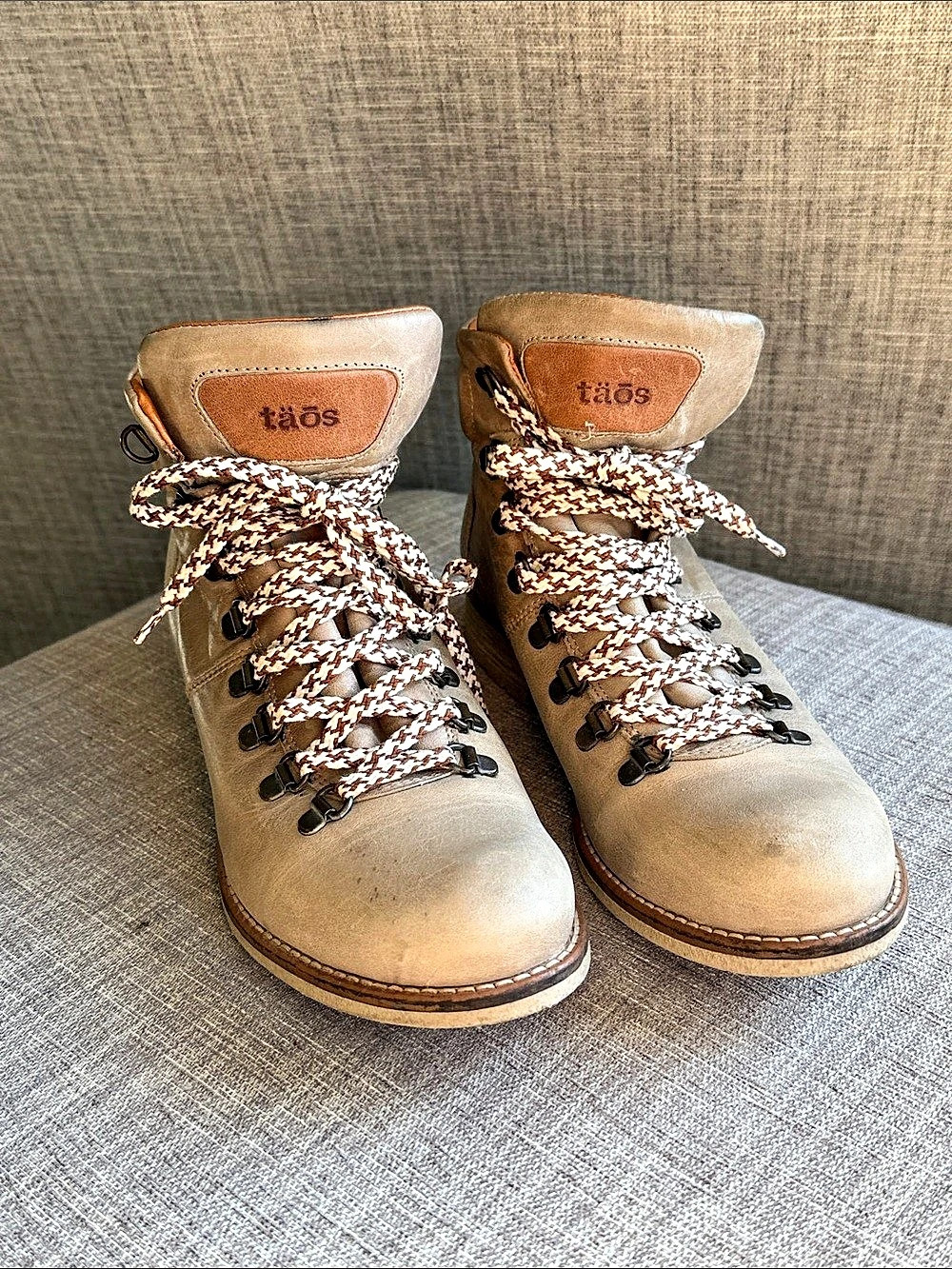 Taos Alpine Leather Lace-Up Ankle Boots EU 39